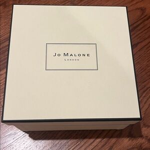 Jo Malone Box with Candle and Cream, Wood Sage and Sea Salt